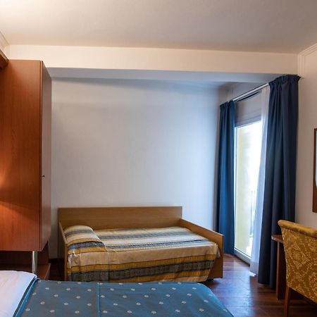 Hotel Mondial Lido di Jesolo Esterno foto